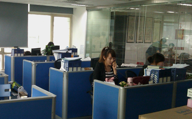 重庆政企信息化软件开发趋势：本地化部署与云端协同的技术选型分析